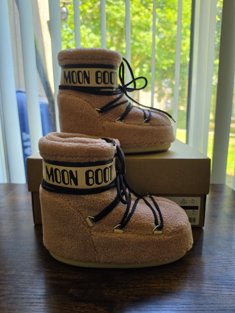 Moon Boot Kids MB Icon Low Fleece Boots Pink Brown Laces Size EU 33/35 US 2/3.5